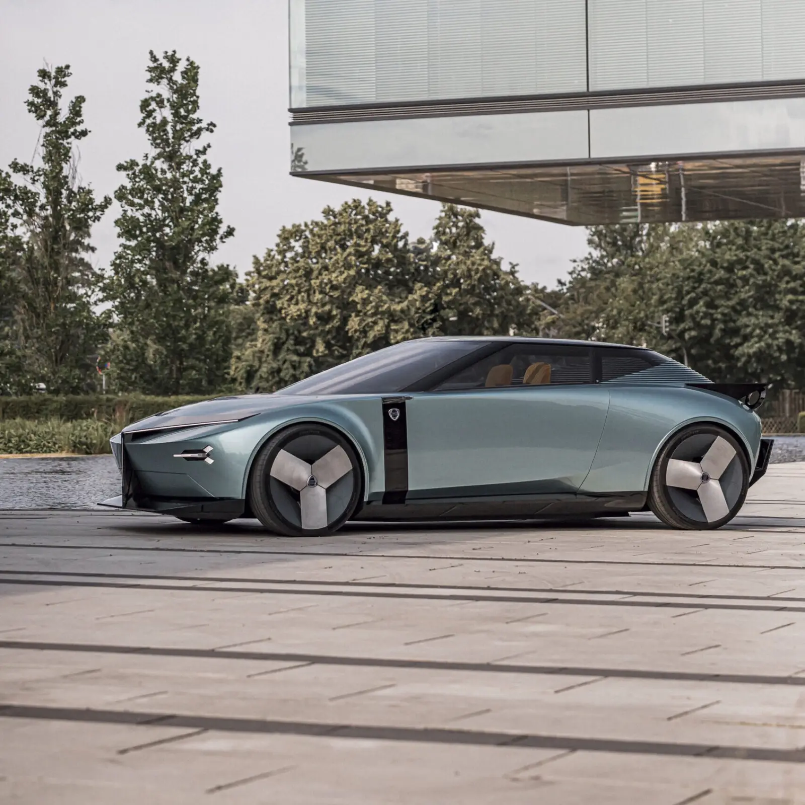 Automobil - Das italienische Kulturinstitut