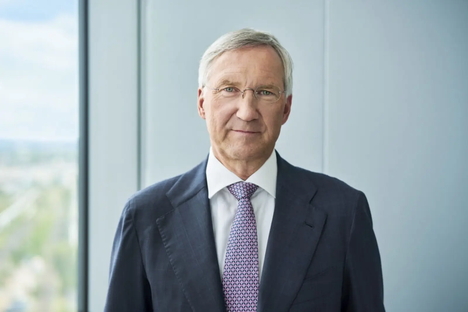 „Anleihen bieten angesichts des Zinsniveaus wieder Ertrag.“
– Bert Flossbach – 
Co-Founder Flossbach von Storch