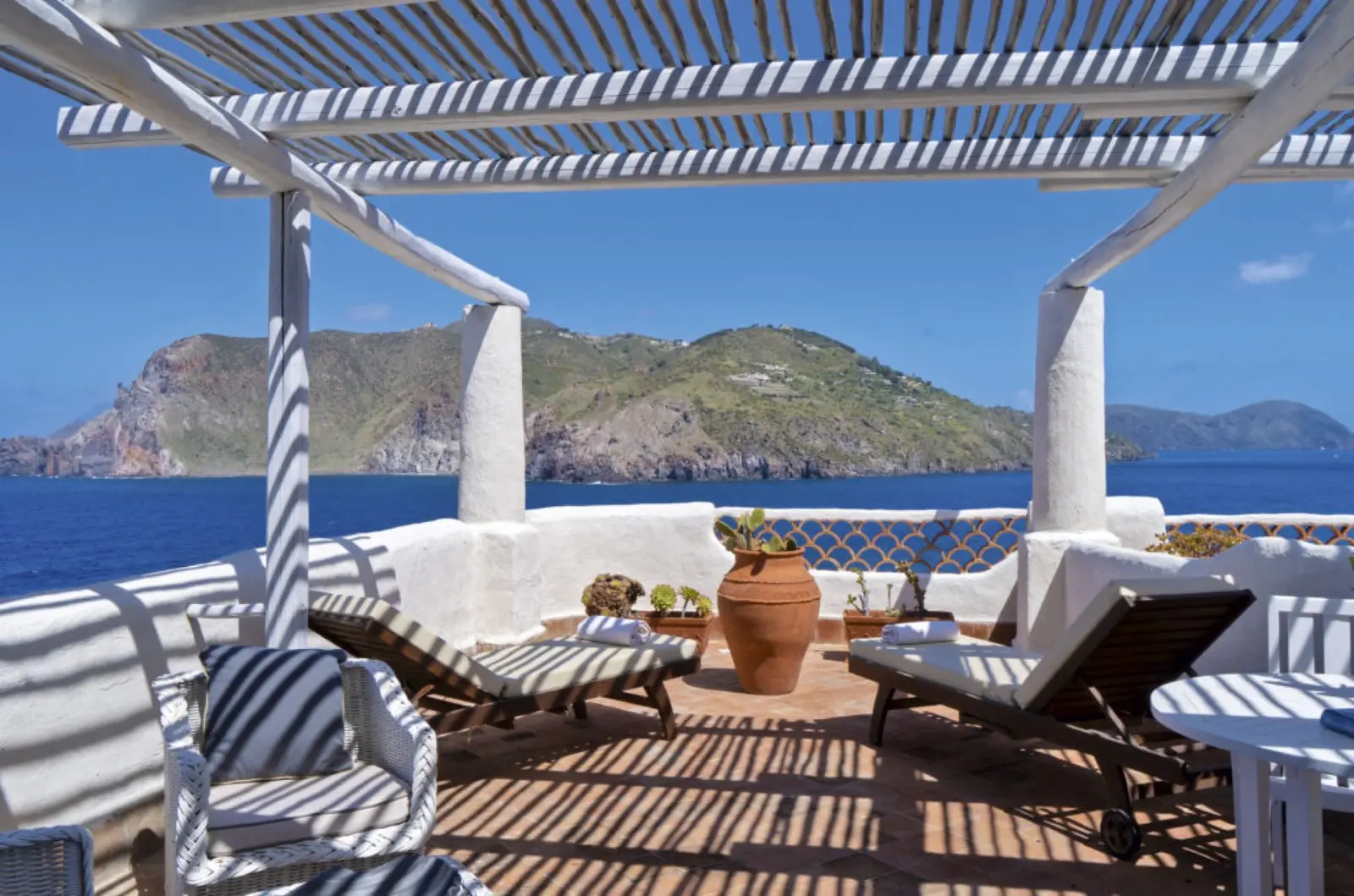 Italien für Fortgeschrittene: Das Therasia Resort auf der liparischen Insel Vulcano verwöhnt Gaumen, Augen und Seele.